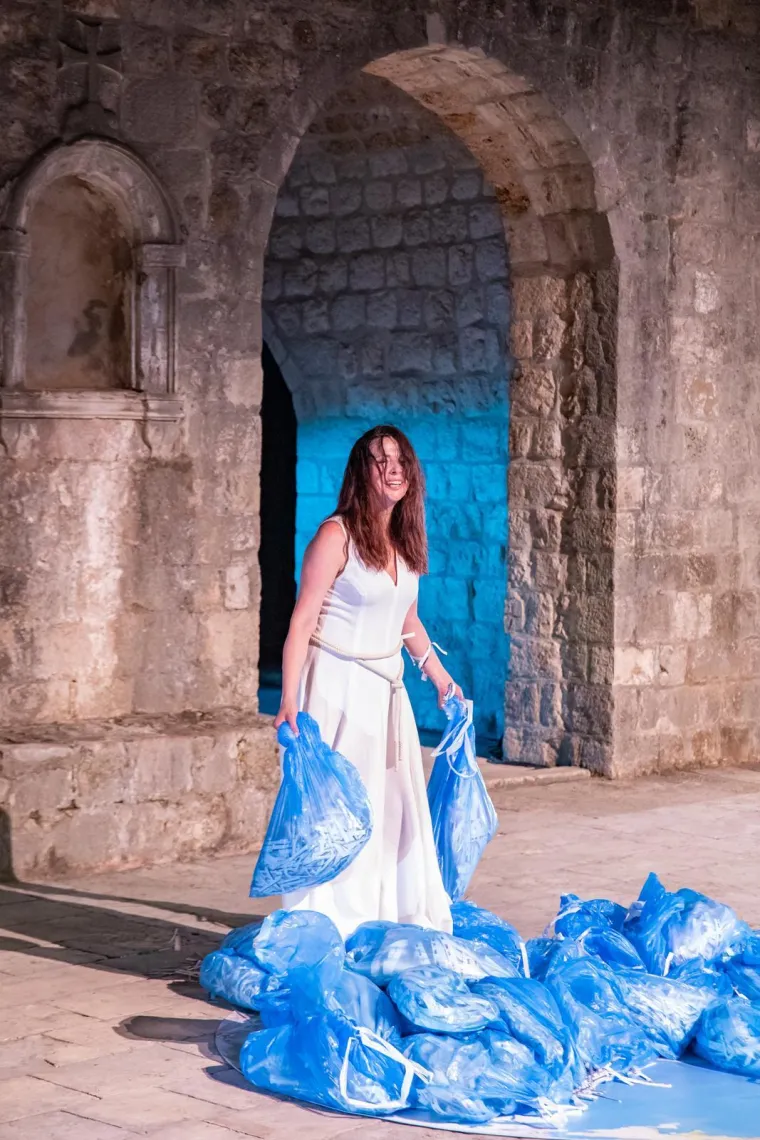 Pogledajte kako se zvijezda serije 'Sjene prošlosti' mijenjala kroz godine