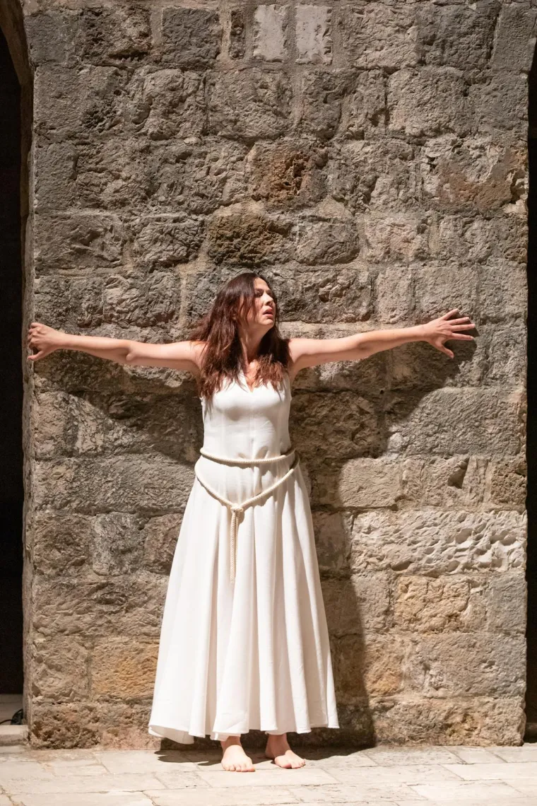 Pogledajte kako se zvijezda serije 'Sjene prošlosti' mijenjala kroz godine