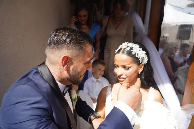 Tko je supruga Darka Lazića? S njim je doživjela prometnu nesreću, a evo čime se bavi