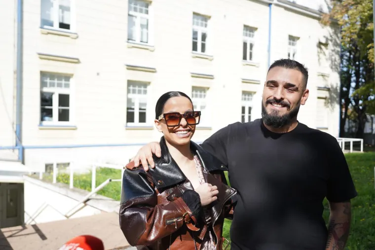 Tko je supruga Darka Lazića? S njim je doživjela prometnu nesreću, a evo čime se bavi