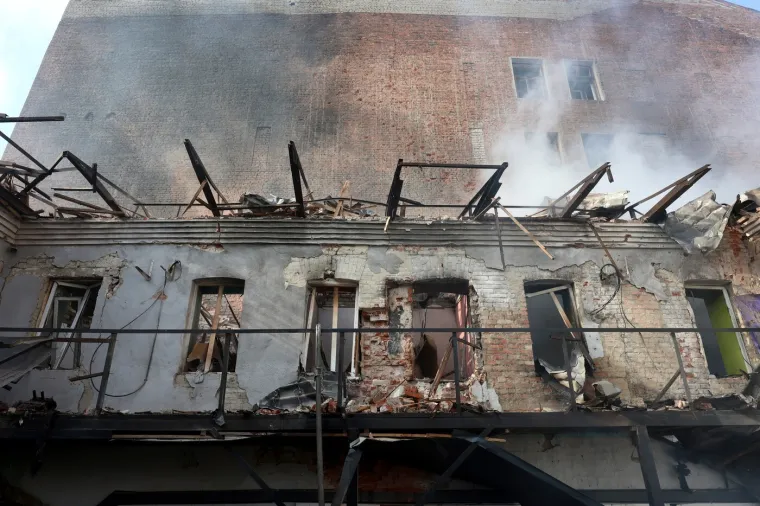 Prizori koji lede krv u žilama: Rusi ga sravnili, pogledajte kako izgleda uništeni ukrajinski vrtić