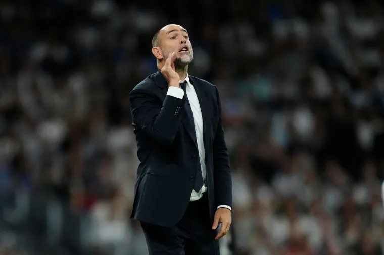 Sva lica Igora Tudora u Madridu: Pogledajte &scaron;to je radio uz aut-liniju, opasno mu se trese stolica