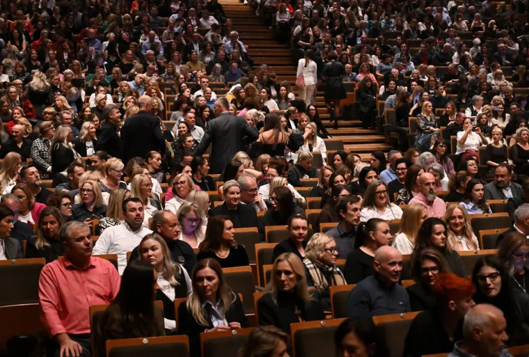 Nina Badrić i Ante Gelo raspametili Lisinski: Ona se spustila u publiku i zapjevala s fanovima