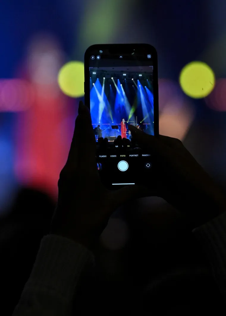 Nina Badrić i Ante Gelo raspametili Lisinski: Ona se spustila u publiku i zapjevala s fanovima