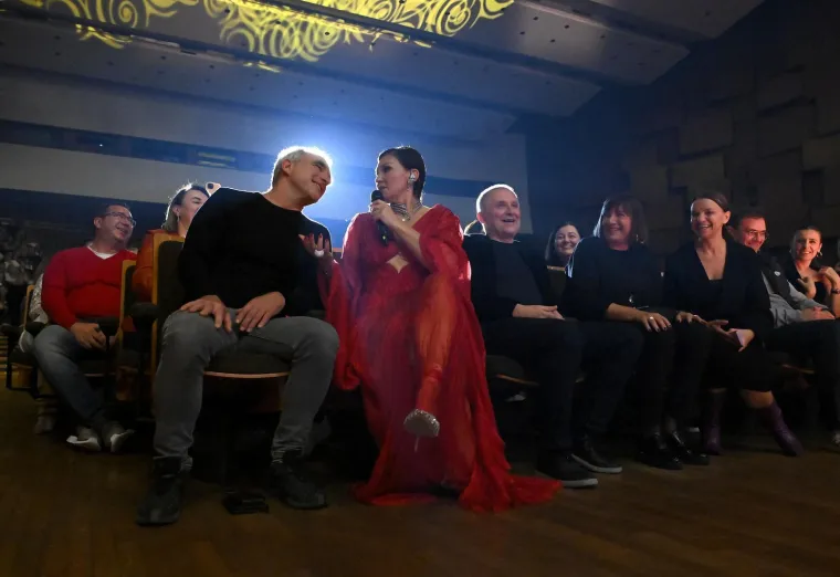 Nina Badrić i Ante Gelo raspametili Lisinski: Ona se spustila u publiku i zapjevala s fanovima