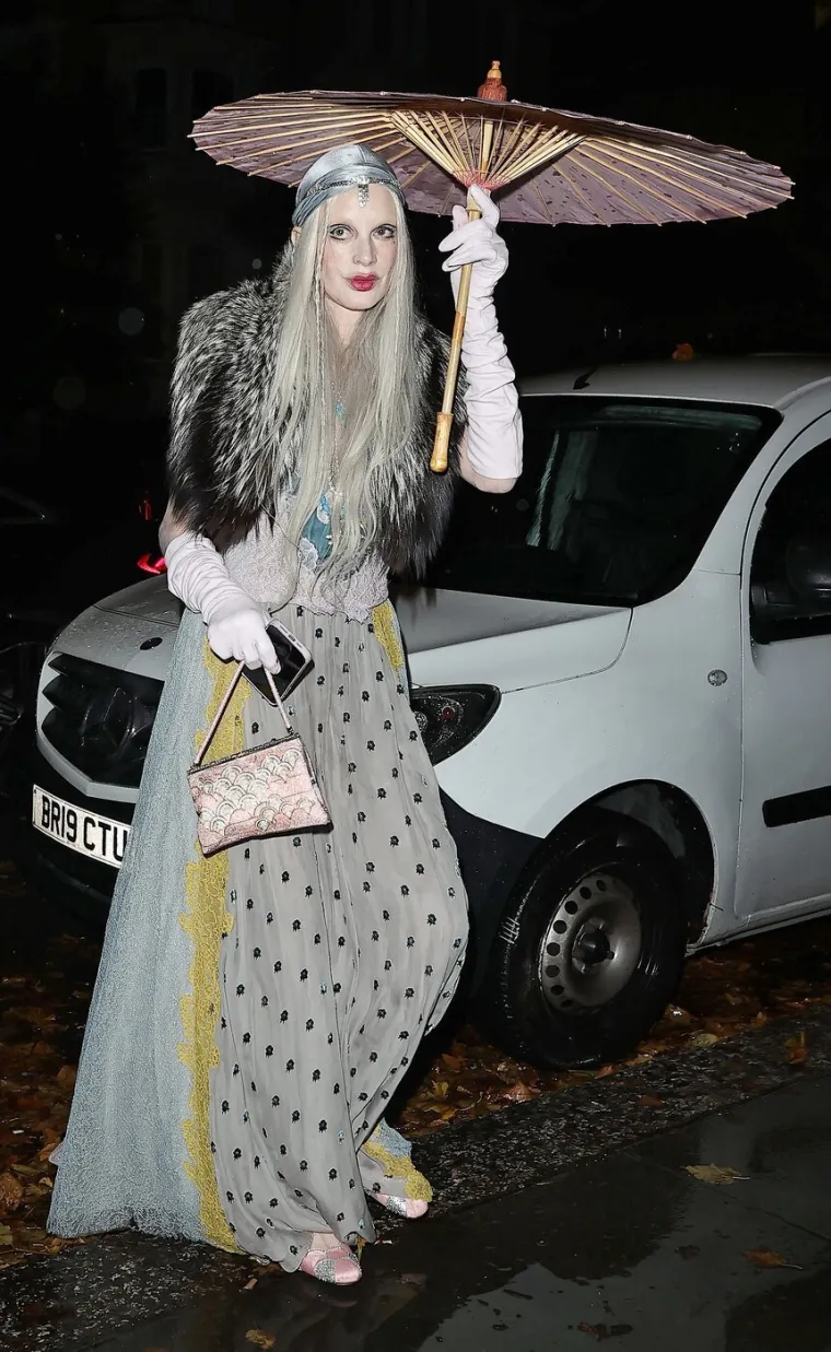 Tko se sve pojavio na rođendanu Kim Kardashian? 'Ovo izgleda kao Noć vje&scaron;tica, grozno'