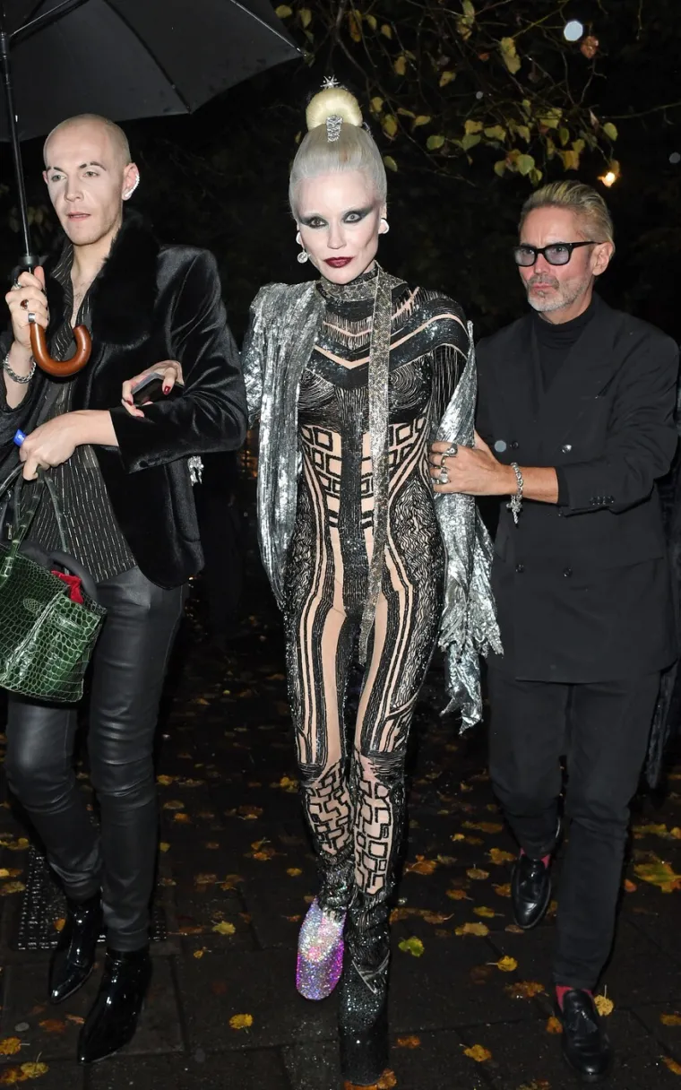 Tko se sve pojavio na rođendanu Kim Kardashian? 'Ovo izgleda kao Noć vje&scaron;tica, grozno'