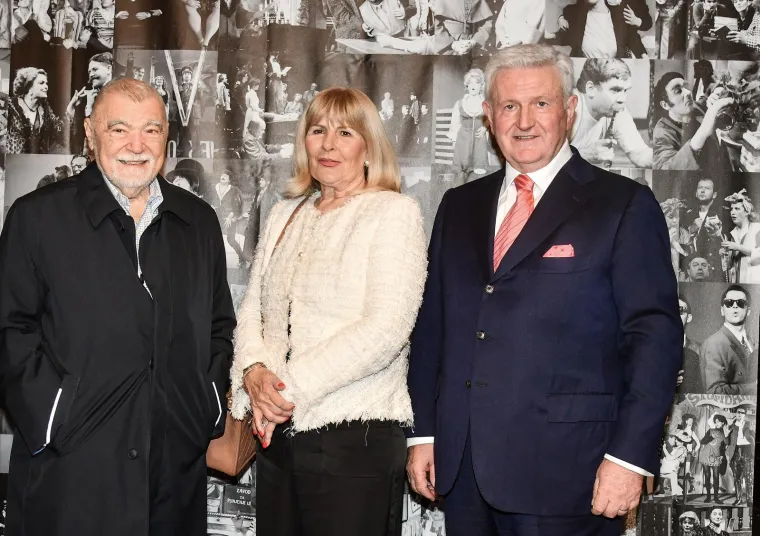 Dok je Ivica &scaron;irio svoje poslovno carstvo, ona je bila sama s djecom: Tko je Vesna Todorić?