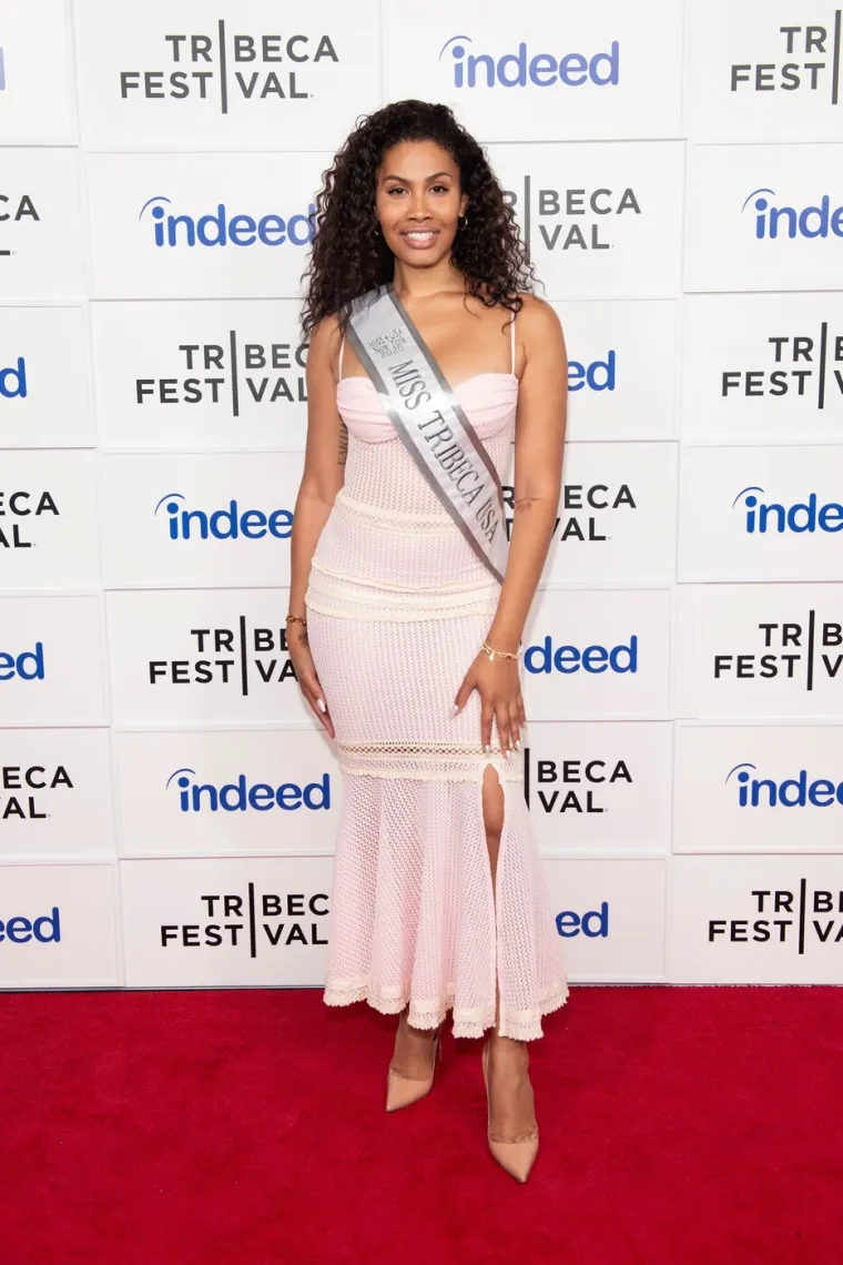 Tko bi rekao da je bila muškarac? Za ovu ljepoticu nitko ne može povjerovati da je transrodna