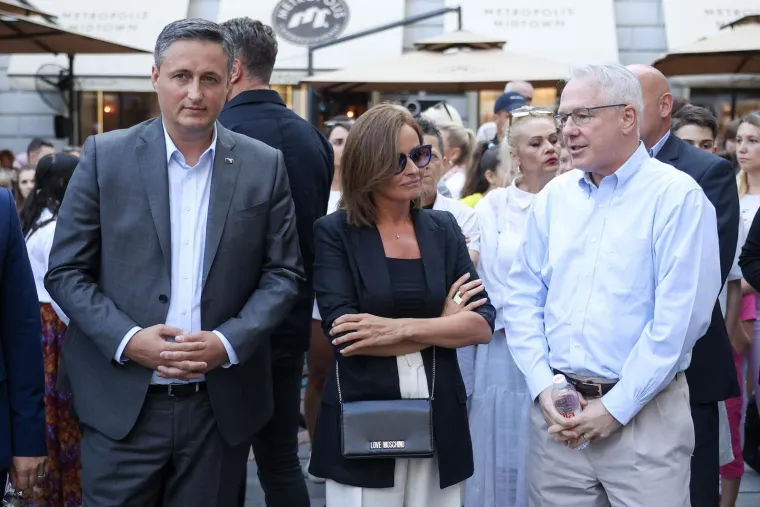 Šarmantna Mirela nepogrešivim stilom opravdava titulu Prve dame