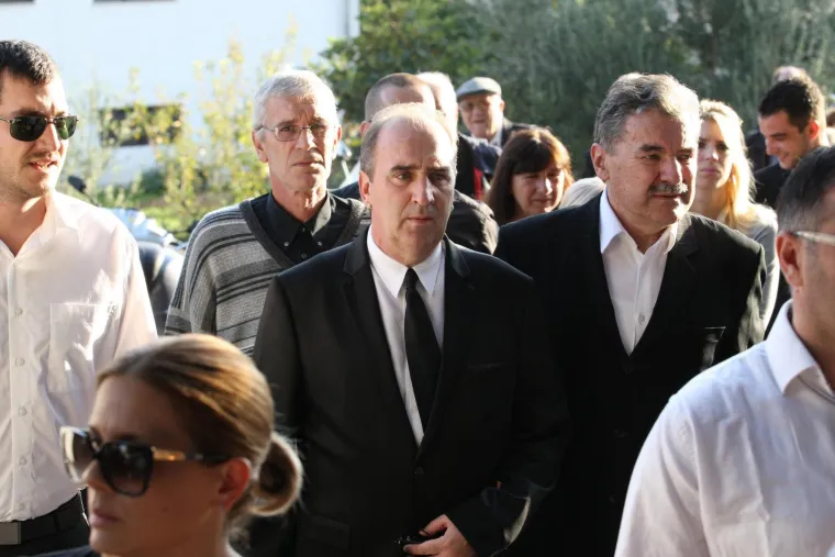 Na dana&scaron;nji dan Trogir je plakao: Svijet je napustio legendarni slavuj Vinko Coce