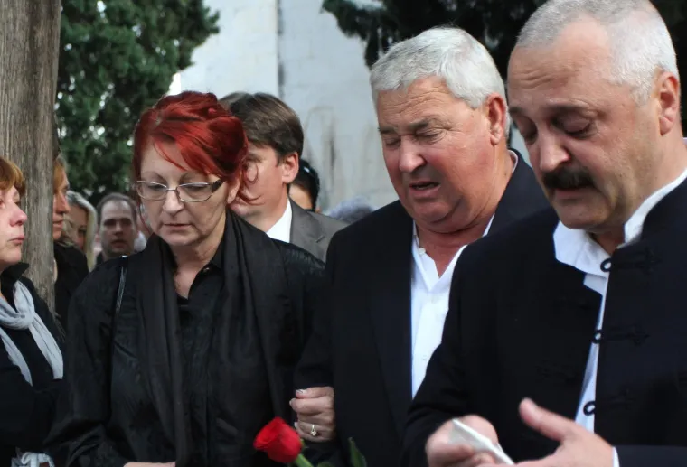 Na dana&scaron;nji dan Trogir je plakao: Svijet je napustio legendarni slavuj Vinko Coce