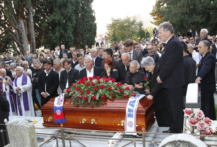 Na dana&scaron;nji dan Trogir je plakao: Svijet je napustio legendarni slavuj Vinko Coce