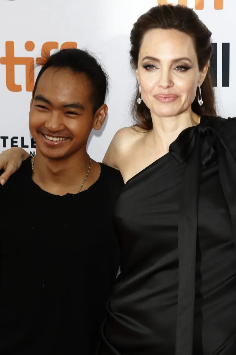 Potukao se s ocem pa 'nestao': Najstarijeg sina Brada i Angeline rijetki će prepoznati