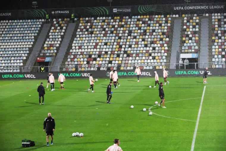 Pogledajte u kakvim uvjetima je morala igrati Rijeka: Česi su bili spremni