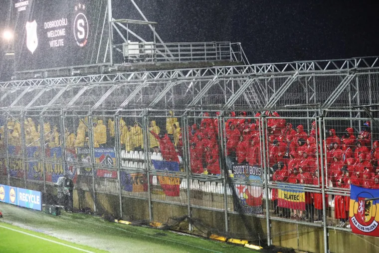 Pogledajte u kakvim uvjetima je morala igrati Rijeka: Česi su bili spremni