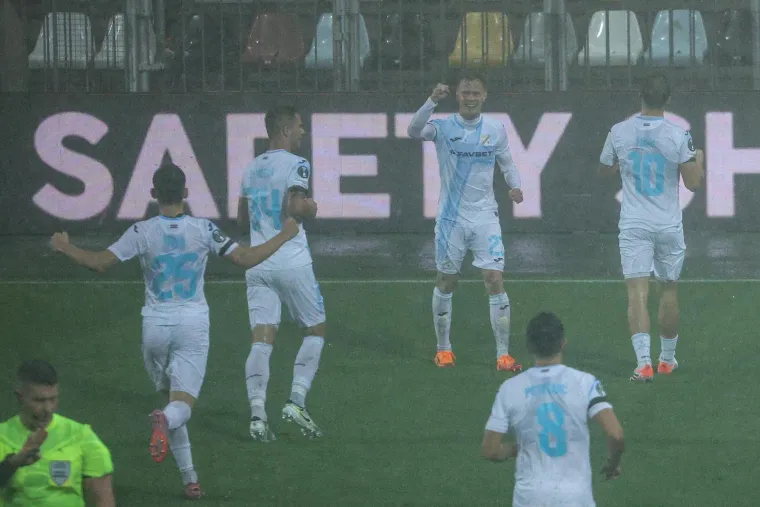 Pogledajte u kakvim uvjetima je morala igrati Rijeka: Česi su bili spremni