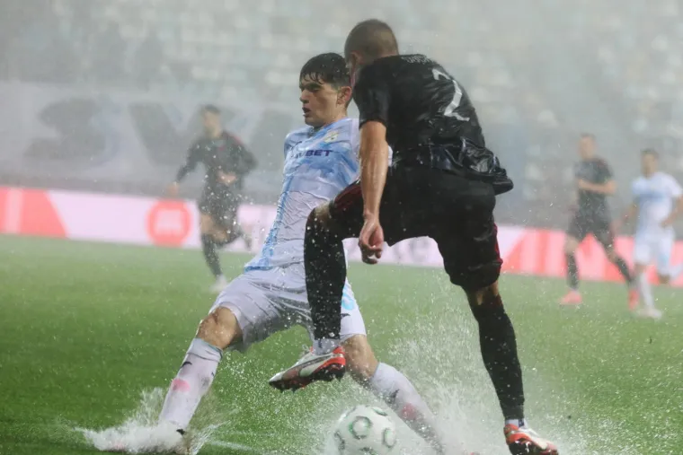 Pogledajte u kakvim uvjetima je morala igrati Rijeka: Česi su bili spremni