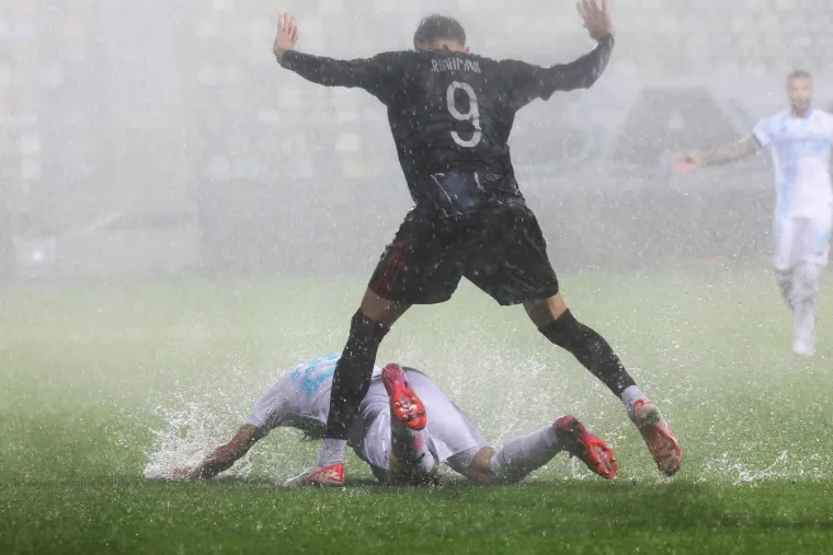 Pogledajte u kakvim uvjetima je morala igrati Rijeka: Česi su bili spremni