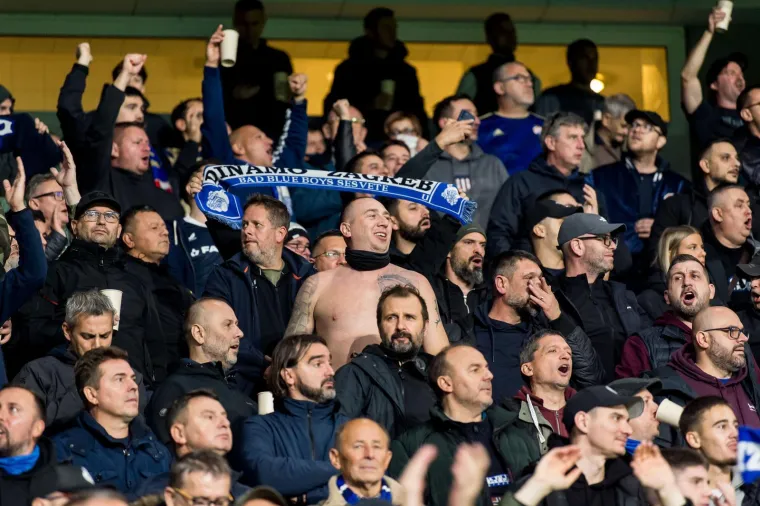 Pogledajte koreografiju Boysa: Baklje na tribinama prekinule utakmicu