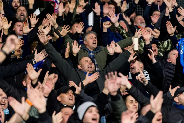 Pogledajte koreografiju Boysa: Baklje na tribinama prekinule utakmicu