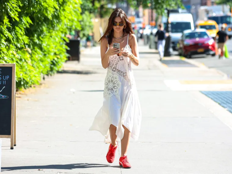 Od sramežljive studentice do jedne od najzgodnijih žena: Malo tko nije čuo za Emily Ratajkowski