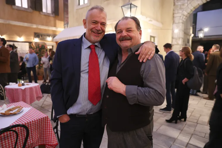 Velika fešta u Vrilu! RTL-ove 'Divlje pčele' službeno predstavljene jedinstvenim eventom na setu serije