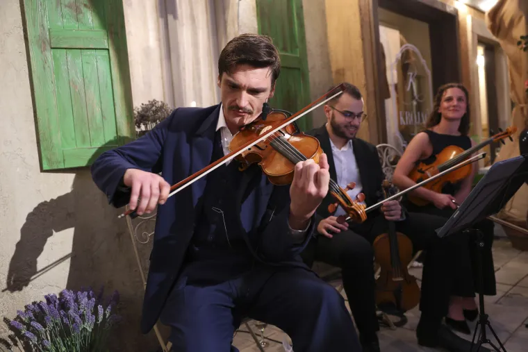 Velika fe&scaron;ta u Vrilu! RTL-ove 'Divlje pčele' službeno predstavljene jedinstvenim eventom na setu serije