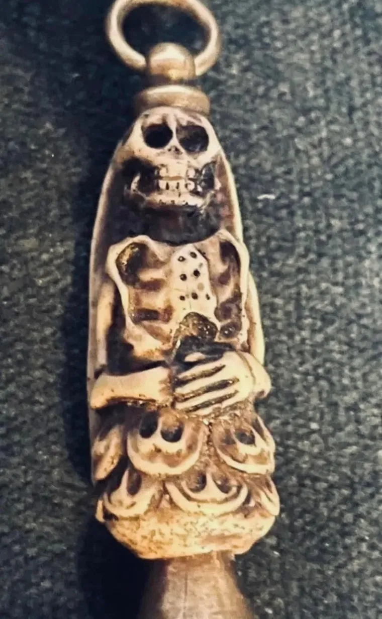 Lutka joj uništava život, ali sada ima još ukletih stvari: Jedan od njih navodno donosi smrt