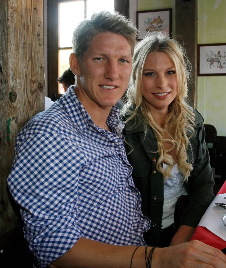 Nju je ljubio prije Ane Ivanović: Bastianova bivša cura danas blista od sreće uz bogatog poduzetnika