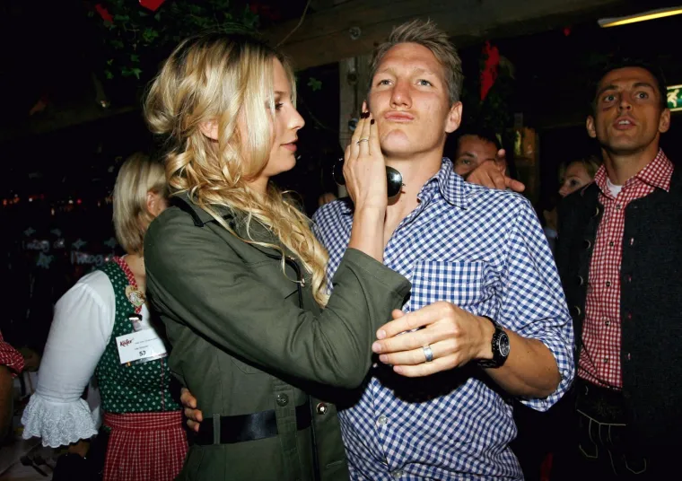 Nju je ljubio prije Ane Ivanović: Bastianova biv&scaron;a cura danas blista od sreće uz bogatog poduzetnika