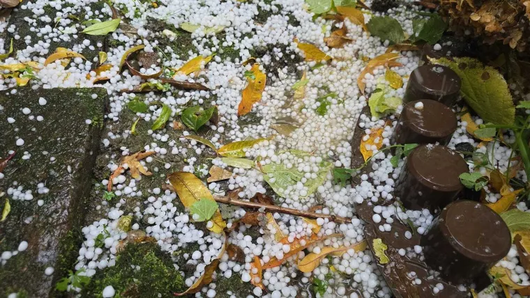 Brzo i žestoko: Tuča veličine lješnjaka poharala hrvatsku metropolu