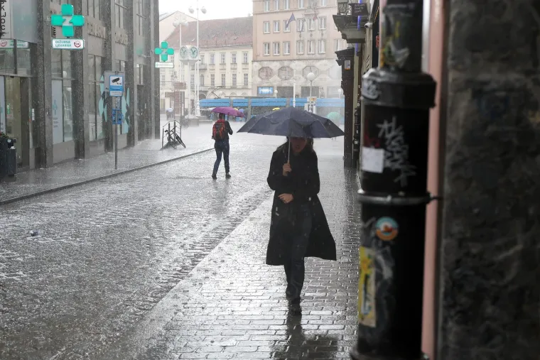 Brzo i žestoko: Tuča veličine lje&scaron;njaka poharala hrvatsku metropolu
