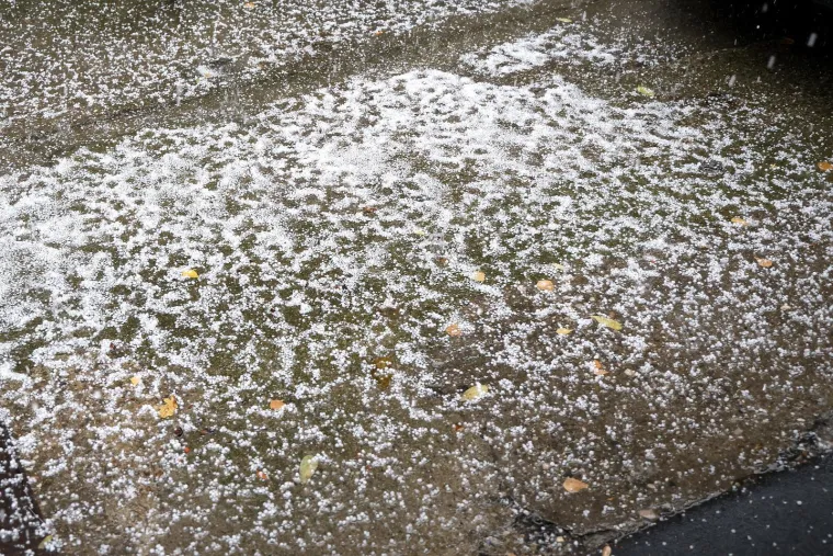 Brzo i žestoko: Tuča veličine lje&scaron;njaka poharala hrvatsku metropolu