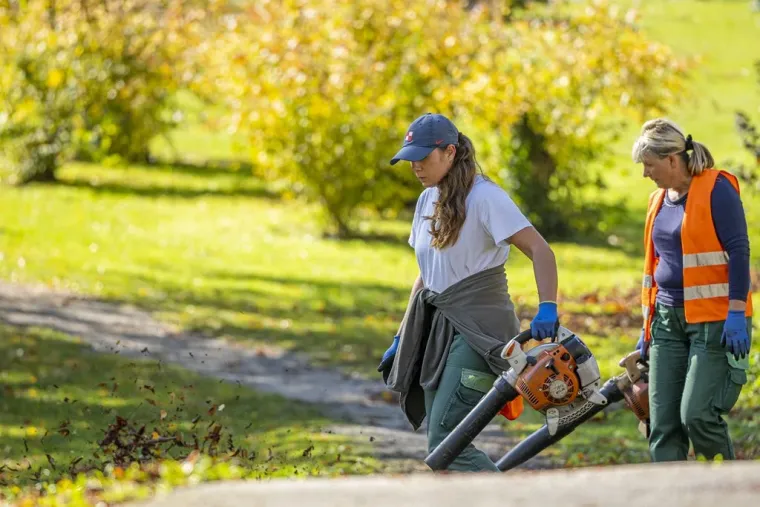 Ovako ne&scaron;to rijetko se viđa u Karlovcu: Plavu&scaron;a i brineta očarale prolaznike u centru grada