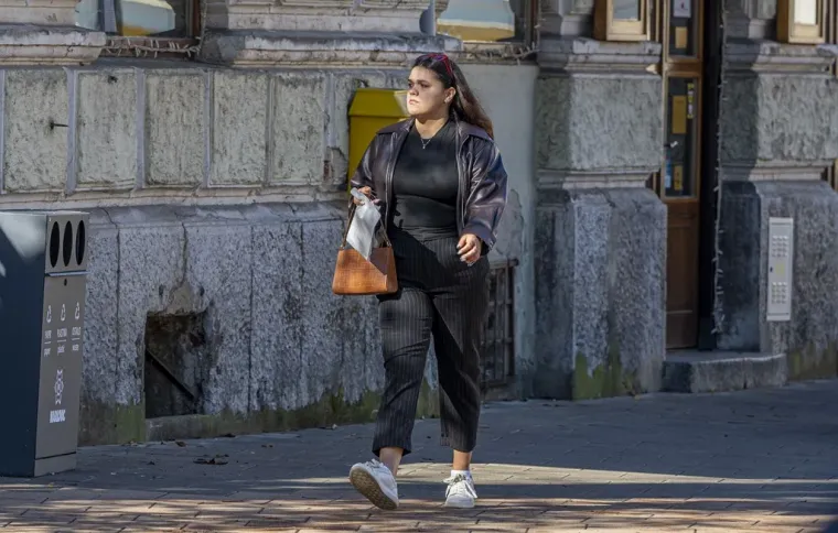 Ovako ne&scaron;to rijetko se viđa u Karlovcu: Plavu&scaron;a i brineta očarale prolaznike u centru grada