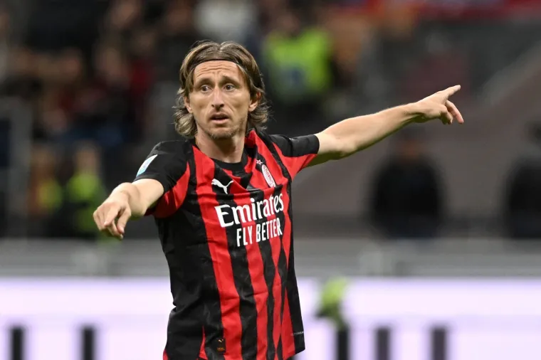 Luka Modrić odigrao utakmicu sezone, Talijani u transu: 'Kad dobije loptu, stadion eruptira'