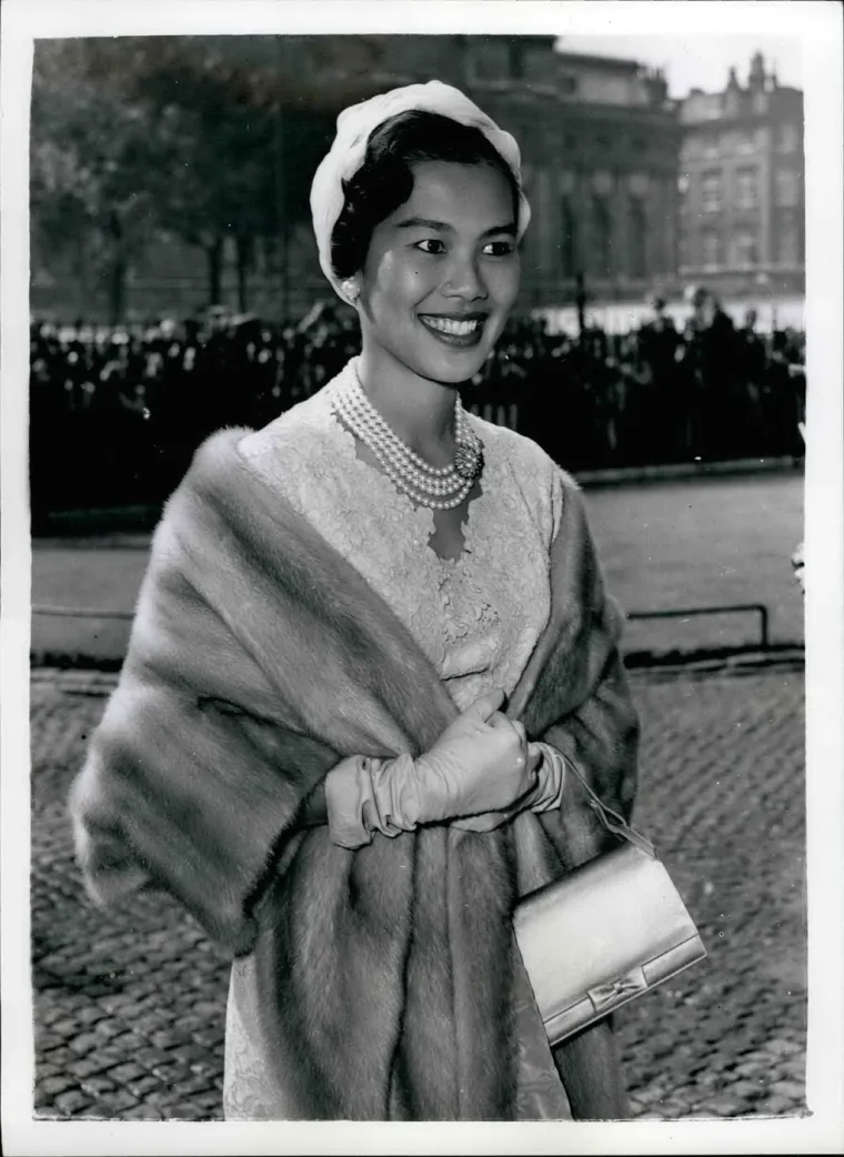 Evo zašto je kraljica majka slovila za ikonu stila: Presudna je bila jedna suradnja