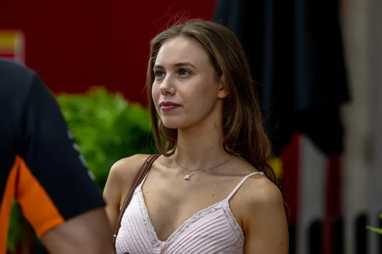 Ovo su ljepotice zbog kojih se mijenjaju pravila u Formuli 1: 'Pokažite vi&scaron;e po&scaron;tovanja'