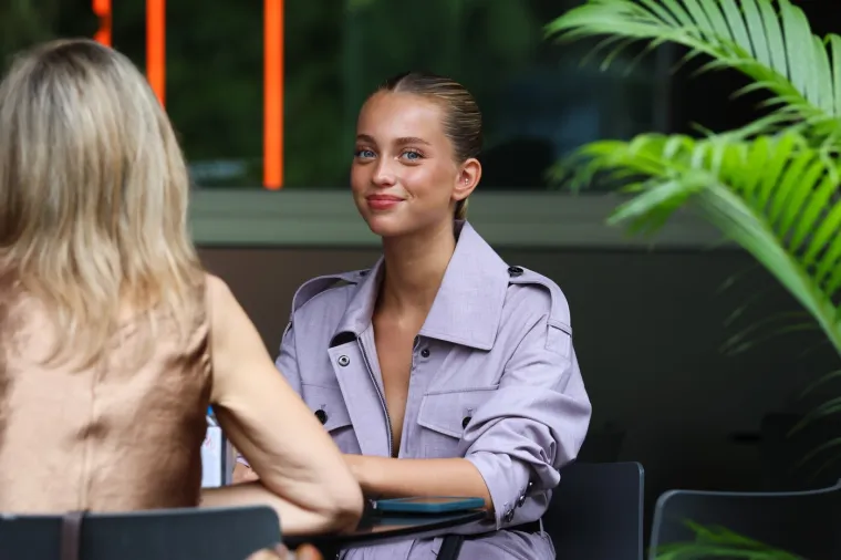 Ovo su ljepotice zbog kojih se mijenjaju pravila u Formuli 1: 'Pokažite vi&scaron;e po&scaron;tovanja'