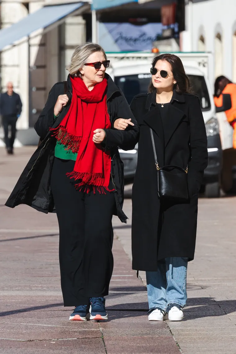 Pored prekrasnih dama, markantan mu&scaron;karac plijenio je poglede