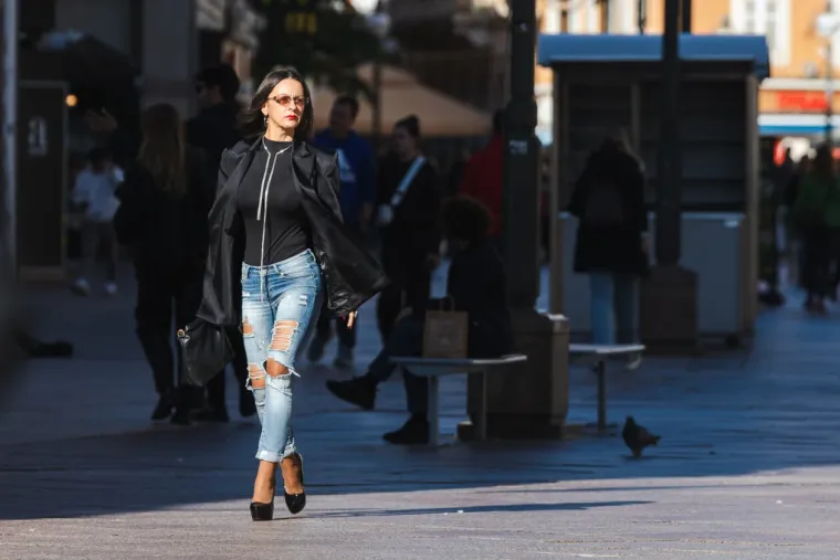 Pored prekrasnih dama, markantan mu&scaron;karac plijenio je poglede