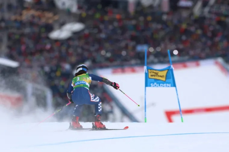 Zrinka Ljutić je vidno razočarana ušla u cilj, a fotografije s vrhova Soeldena oduzimaju dah