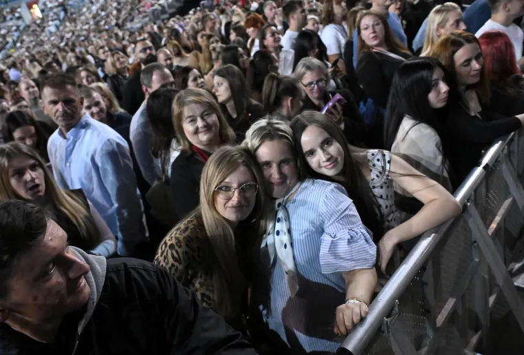 E ovo se zove spektakl: Pogledajte kakvu je atmosferu Neda Ukraden napravila u zagrebačkoj Areni