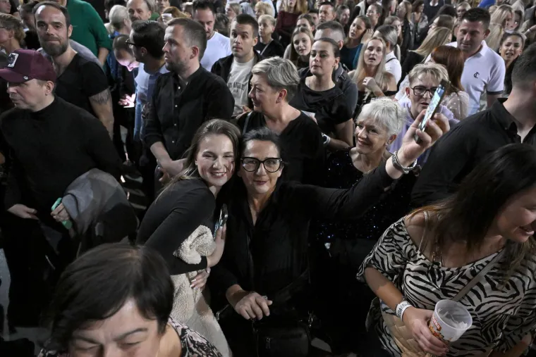 E ovo se zove spektakl: Pogledajte kakvu je atmosferu Neda Ukraden napravila u zagrebačkoj Areni