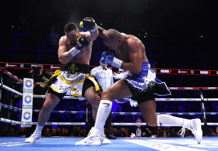 U&scaron;ao u ring, &scaron;okirao svijet i poremetio planove Hrgoviću: 'Prekid je kontroverzan'