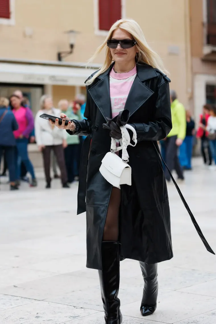 Ovaj zgodni par nitko nije mogao ignorirati: Zaljubljeni duo zasjenio sve prolaznike u gradu