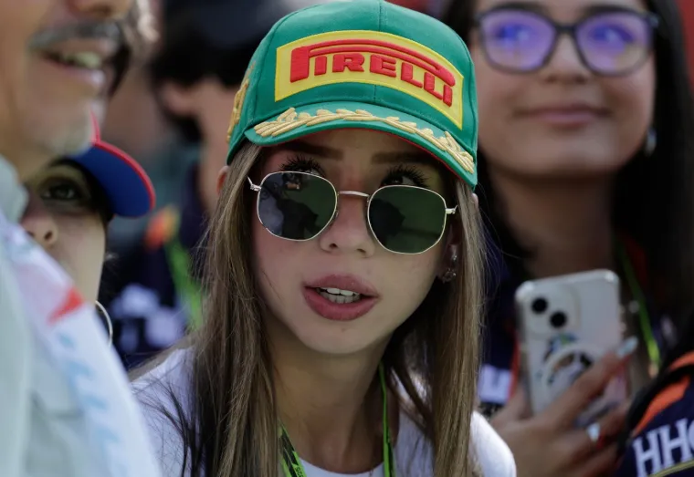 Kamere na utrci Formule 1 snimile zanosnu kraljicu hejta: 'Nitko ju ne voli'