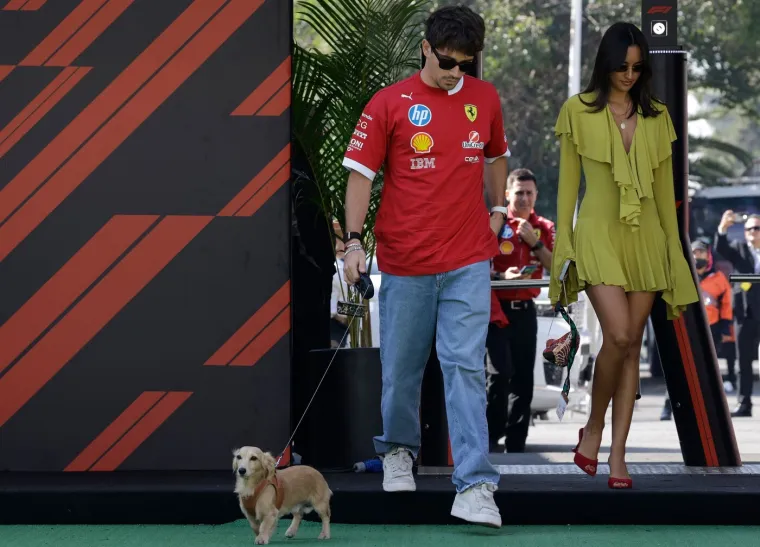 Kamere na utrci Formule 1 snimile zanosnu kraljicu hejta: 'Nitko ju ne voli'