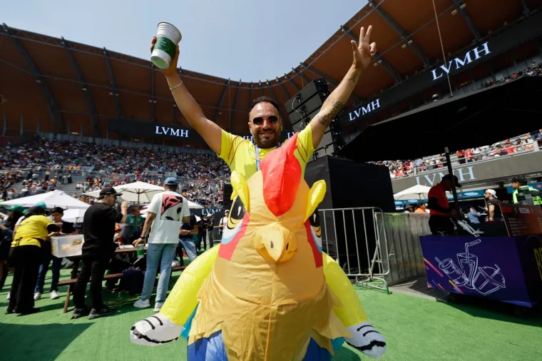 Kamere na utrci Formule 1 snimile zanosnu kraljicu hejta: 'Nitko ju ne voli'